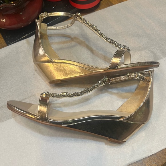 Davids Bridal rose gold sandals - Picture 3 of 8